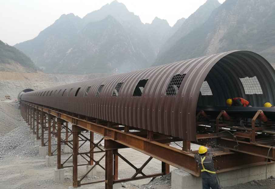 Монтаж кровли из профнастила