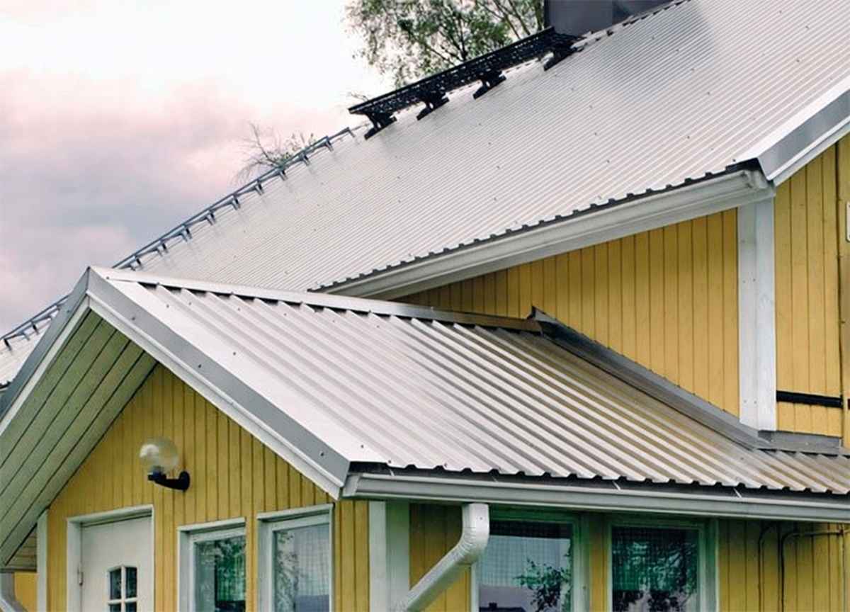 Монтаж фасадных и кровельных решений